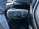 アクティブクルーズコントロール(ストップ&ゴー機能付) 前走車がいる場合はレーダーと車載カメラがその速度と距離を検知し自動制御によって適切な車間距離を保ちます。