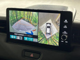 【マルチビューカメラシステム】専用のカメラにより、上から見下ろしたような視点で360度クルマの周囲を確認することができます☆死角部分も確認しやすく、狭い場所での切り返しや駐車もスムーズに行えます。