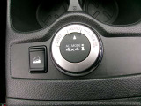 オールモード4&times;4-i 信頼を誇る4WDシステム。走行状況に応じて前後トルク配分を最適に切り替え、滑りやすい路面でも安定した走りを!