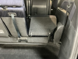 乗車人数や荷物の量、車内での過ごし方に合わせて、シートのレイアウトを変更できます。