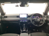 【前方視界】開放的な前方視界!運転がしやすく疲れにくいです♪窓が大きく、見通しがとっても良いおクルマですよ♪