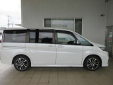 気になるお車がございましたらお気軽にご来店下さい。季節に応じたお飲み物をご用意してお客様のご来店をお待ちしています。