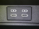 【充電用USB端子】デバイスの充電に便利です。※実際の接続端子は写真で確認or店舗までご気軽にお問合せください♪