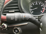 雨天時でもクリアな視界を確保。ワイパーの操作は直感的で、運転状況に合わせて最適な設定が可能です。安全運転をサポートします。