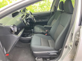 運転しやすい視界と、操作しやすい配置が魅力。ステアリングの握り心地も良く、快適なドライビングをサポートします。