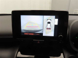 バックモニターを装備しています。車庫入れ時等に車両後方が確認出来るのでとても便利です。