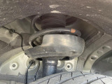 お車を安心してお乗りいただく為には、足回りの定期点検が欠かせません。サービスサポート(有償保証)では無料点検もご提供しており、安心のカーライフをお過ごしいただけるサポート体制が整っています。