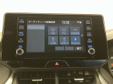 いまや必須装備「ナビゲーション」搭載!知らない場所にスイスイッとドライブ。もう、これなしではハンドルを握れませんね!でも運転中の操作は危険ですのでご注意ですね☆