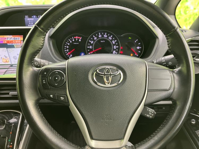 トヨタ ヴォクシー 2.0 ZS 煌II の中古車詳細 (43,000km, イナズマス