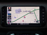 【ナビ】メモリーナビ(MM323D-L)付きです。目的地を設定すれば初めての場所でも簡単に行くことができます。もちろん音楽だって聴けちゃいます♪