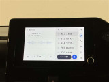 いまや必須装備「ナビゲーション」搭載!知らない場所にスイスイッとドライブ。もう、これなしではハンドルを握れませんね!でも運転中の操作は危険ですのでご注意ですね☆