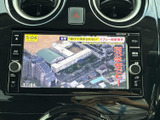 停車中に、地上デジタル放送のテレビ番組を視聴できます。待ち時間や休憩時間を有効活用できます。旅のエンターテイメントに最適です。