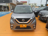 前からの外装の画像です!下取り車だから出来る低価格!3ヶ月、1年、2年の選べる保証をご用意してあります。