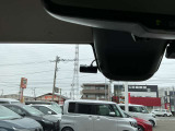 日産純正ドライブレコーダーです。前方向けとルームミラーから車室内後方を撮影します。