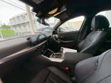 BMW正規ディーラー/認定中古車/最長4年・走行距離無制限保証付き禁煙車/弊社下取車/シートヒーター/パーキングアシスト/トップビューカメラ/harman/kardon/フルセグテレビ/前車追従機能/黒革電動シート/19AW