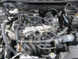 「SKYACTIV-G(ガソリン)」は、規格外の高圧縮を実現し、世界のエンジン技術者に驚きを与えました。さらに、それを維持したままノッキングの発生を抑え、熱効率を向上、走りにも寄与したエンジンです。