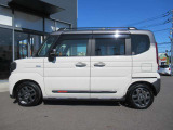 中古車にはボディーコーティングがおすすめ!下地処理が重要なコーティングはもちろんプロの施工でピカピカに仕上げます。
