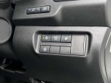 寒い日に重宝するステアリングヒータ付きで、手先から温めます。