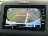 バックモニターも装備しております。駐車が苦手な方でもご安心下さい!