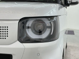 LEDヘッドライトは、点灯の瞬間から最大光量を発揮し、突然暗くなるトンネルなどでの安定感を高めます。