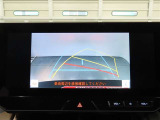 バックガイドモニターで、後方を確認しながら安心して駐車することができます。運転初心者も熟練者も必須の機能ですよ!