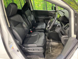 運転席シート廻りは使用感も少なく、良好な状態となっています。丁寧に使われていたことがよくわかりますね。