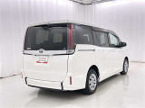 後ろから見ると車の印象も変わりますね♪