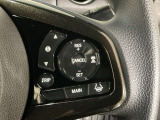 【アダプティブ・クルーズ・コントロール】予め設定した車速内でクルマが自動的に加減速。 前走車との適切な車間距離を維持しながら追従走行し、高速道路でのドライバーの疲労を軽減してくれる嬉しい機能付♪
