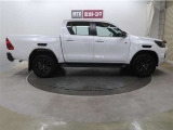 納車前にしっかり点検してお渡ししております。全店舗サービス工場も併設しております。納車後も安心してお任せ下さい。