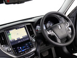 使いやすさや安全性を追求したステアリング周り!高級車ゆえにスイッチ類が多いのも特徴ですね!考え尽くされた配置ですぐに使いこなす事が出来ますのでご安心下さい!是非、体感してみて下さい!!