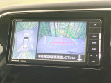【マルチアラウンドモニター】専用のカメラにより、上から見下ろしたような視点で360度クルマの周囲を確認することができます☆死角部分も確認しやすく、狭い場所での切り返しや駐車もスムーズに行えます。