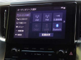 CD・DVD(再生機能)・ブルートゥース等を使用することができます。