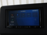 ナビゲーションはパイオニアメモリーナビ(AVIC-RZ112)を装着しております。AM、FM、Bluetoothがご使用いただけます。初めて訪れた場所でも安心ですね!