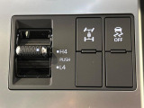 【リアデフロック】悪路や雪道などで車がスタックした場合でも、タイヤの空転を抑制し脱出しやすくするデフロックを装備。積雪地やオフロードでの使用が多い方におススメの一台です♪