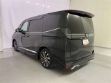 60項目5000部品が対象のトヨタディーラー保証だからこその安心。1年間走行距離無制限のロングラン保証付き!