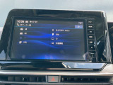 9インチ純正ナビゲーション付き(MM223DL)行きたい所に案内してくれます。Bluetoothで携帯連動での音楽再生も可能です☆
