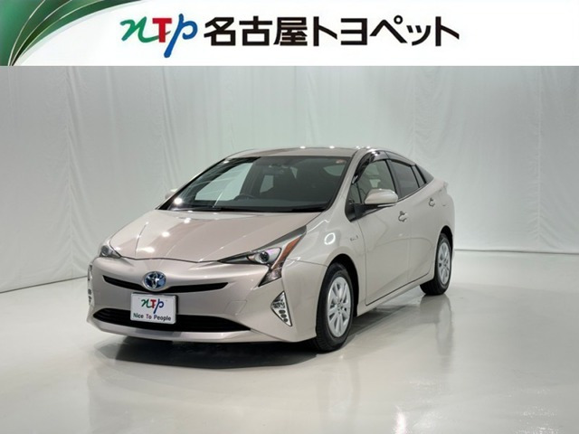 トヨタ プリウス 