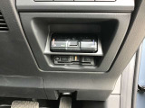 ETCが装着されています。再セットアップ後高速道路の料金所をノンストップで通過できて大変便利です。