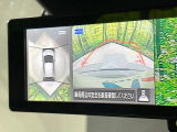 【アラウンドビューモニター】専用のカメラにより、上から見下ろしたような視点で360度クルマの周囲を確認することができます☆縦列駐車や幅寄せ時に活躍してくれます♪