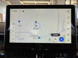 目的地設定もスムーズに行えます。見やすい高精細画面で、長距離ドライブも安心。ナビゲーションで快適なカーライフを送りましょう。