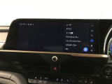 純正ナビを装備。タッチパネル式で使いやすく、お出かけもラクラクです。