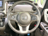 【純正革巻きステアリング】上質な革を使用することで、手にしっかり馴染みとても運転しやすいハンドルです♪