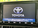 【大画面ナビ】人気の大型9インチナビを装備。存在感のある大画面はインパクト大!ナビ利用時のマップ表示は見やすく、テレビやDVDは臨場感がアップ!いつものドライブがグッと楽しくなります♪