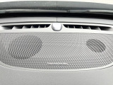 【harman kardon】ハーマンカードンのHi-Fiスペシャリストと共に、モデル別に開発・設計された専用チューニングが臨場感溢れる音響空間を実現しています。