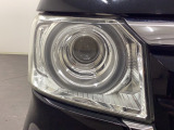 ★ LEDヘッドライト ★シャープで精悍なフロントフェイスを演出するLEDヘッドライト。機能性とデザイン性を兼ね備えた魅力的な装備です♪