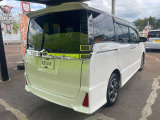 皆様に愛され創業50年越え!当店では、品質にこだわりオールジャンルの優良車を取り揃えております。また、民間工場完備で「一日車検」もOK!お乗り換えはもちろん、車検・整備・鈑金・保険、何でもご相談下さい。