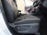 便利なパワーシートでラクラク♪ドライバーに合わせた最適なポジションで運転することが出来ます。
