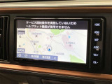 純正ナビを装備。タッチパネル式で使いやすく、お出かけもラクラクです。
