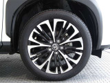 R6年式夏タイヤ215/50R18ダンロップ製です。