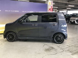 エンジンルーム、室内、クリーニング済みです。厳選したお車を屋内展示場にて展示中☆車両品質には自信がございます!ぜひ一度ご来店ください!!